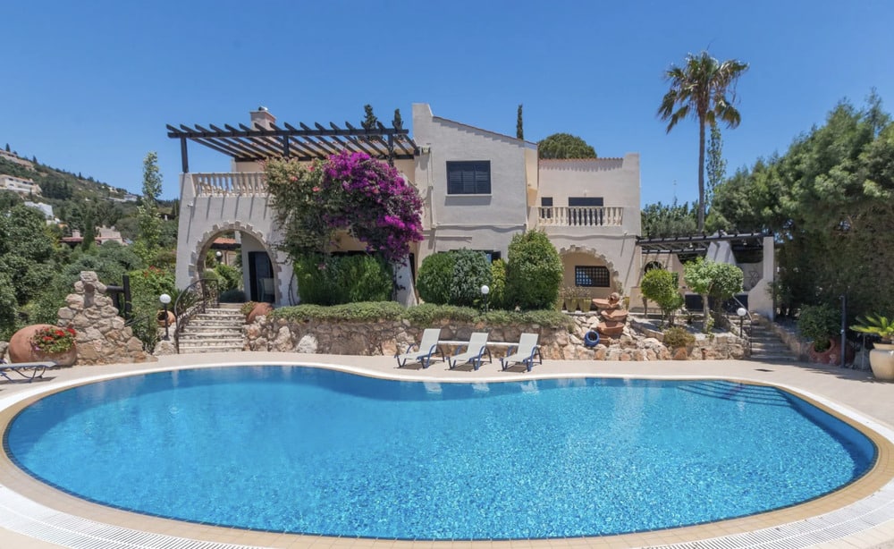 Cyprus property to buy for the investment program
